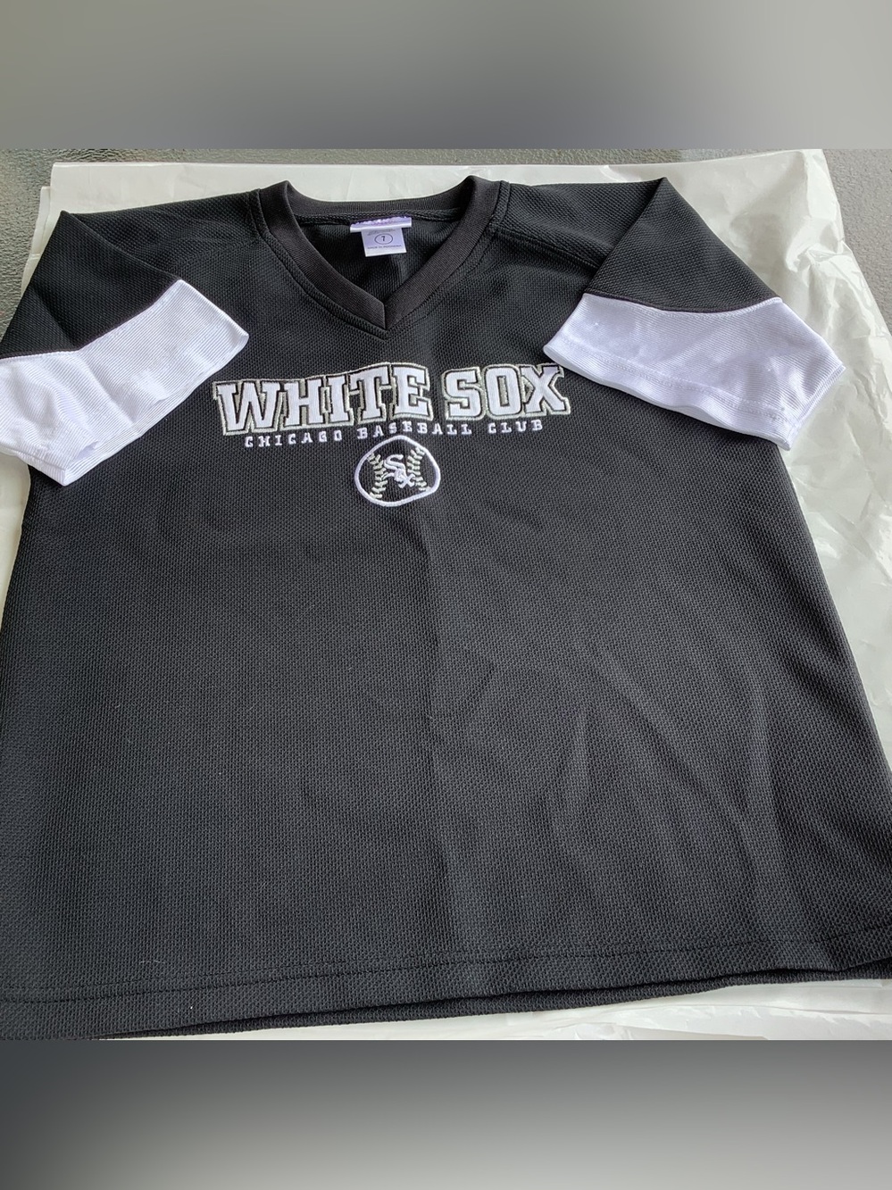 VTG 1990’s Chicago White Sox Kids Mesh V-Neck Baseball Jersey Size 7.